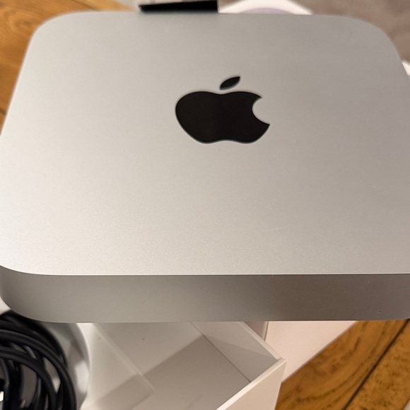 Apple 2023 Mac mini Desktop Computer, M2 Pro chip, 10‑core CPU, 16GB, 512GB SSD - Picture 15 of 16